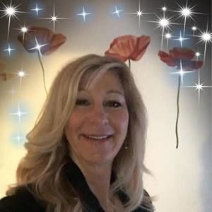 Meet your Posher, Guylaine